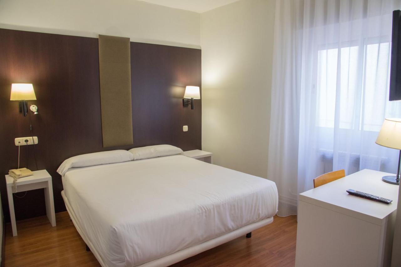 Hotel Delta Tudela Exterior photo