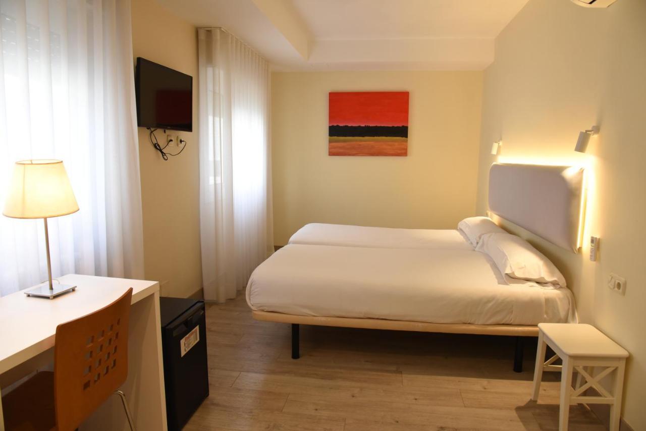 Hotel Delta Tudela Exterior photo