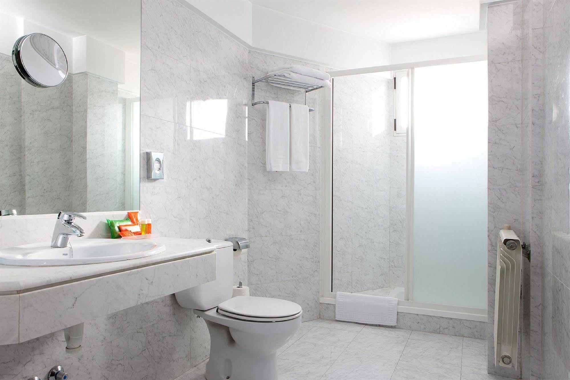 Hotel Delta Tudela Room photo